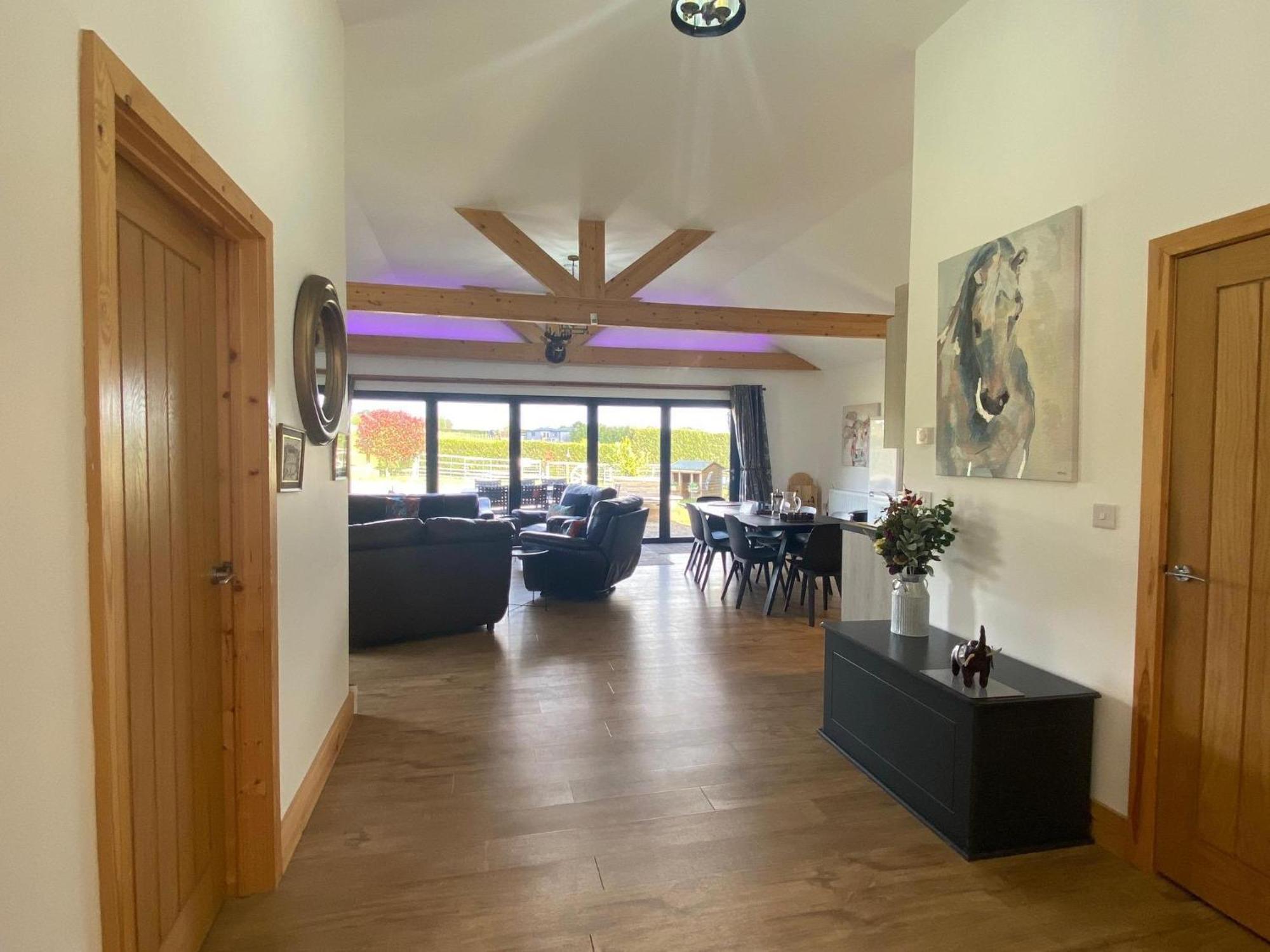 King Richard'S Luxury Lodge - Sleeps Up To 8 ,Dog Friendly ,Near Sherwood Forest At Fairview Farm In Nottingham Set In 88 Acres And Great For Groups,Family Gatherings,Corporate Events Extérieur photo