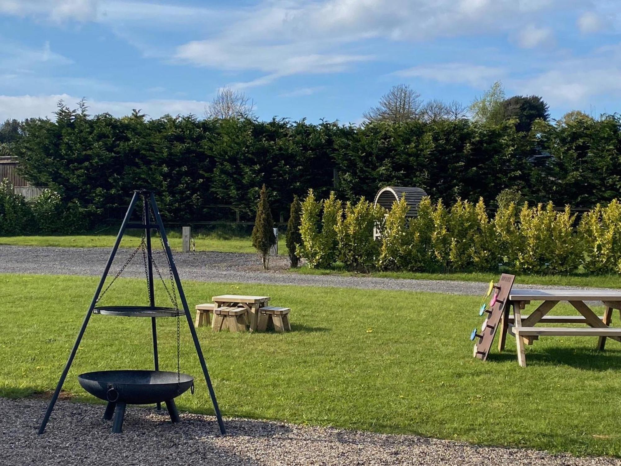 King Richard'S Luxury Lodge - Sleeps Up To 8 ,Dog Friendly ,Near Sherwood Forest At Fairview Farm In Nottingham Set In 88 Acres And Great For Groups,Family Gatherings,Corporate Events Extérieur photo