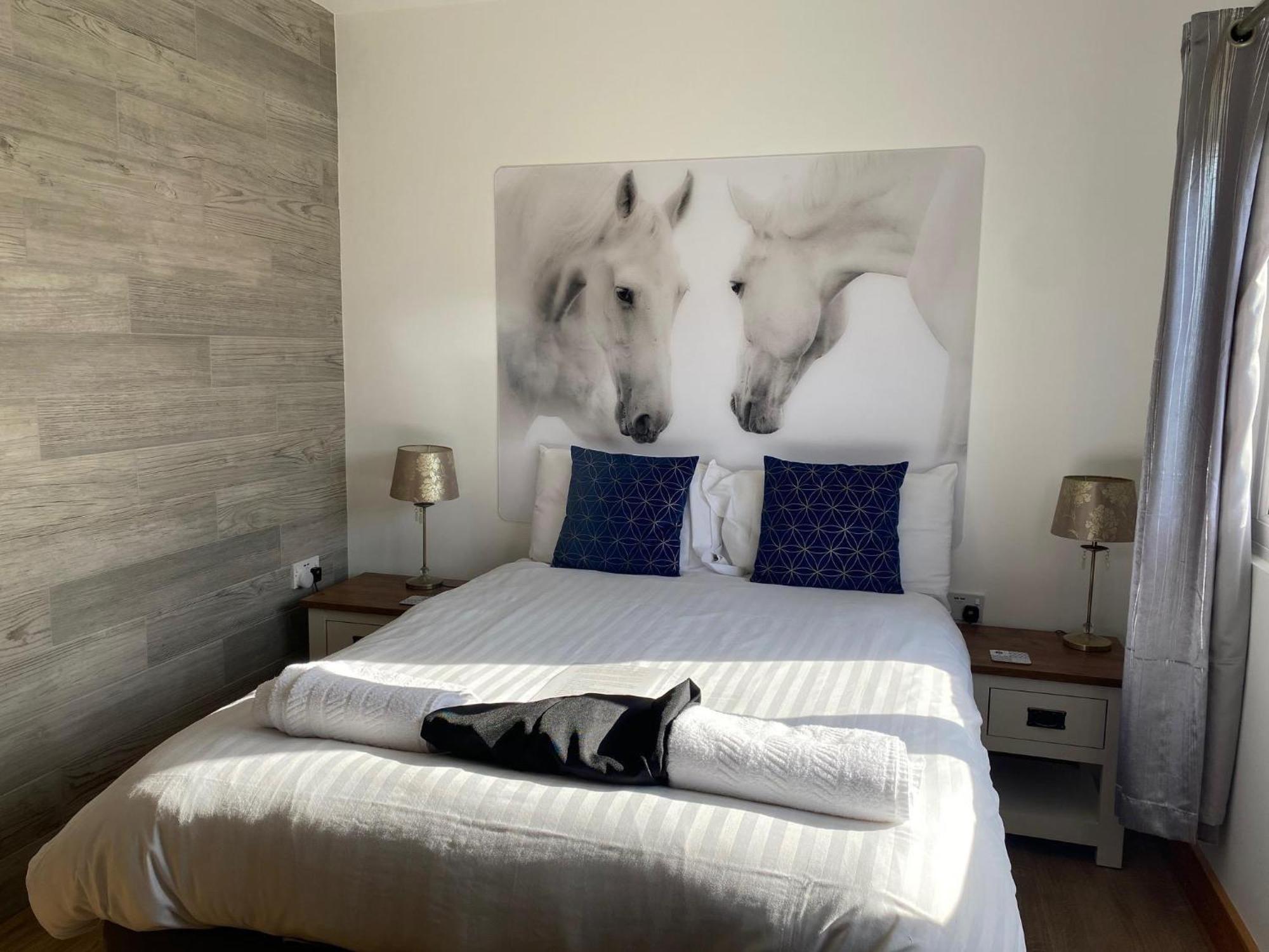 King Richard'S Luxury Lodge - Sleeps Up To 8 ,Dog Friendly ,Near Sherwood Forest At Fairview Farm In Nottingham Set In 88 Acres And Great For Groups,Family Gatherings,Corporate Events Extérieur photo